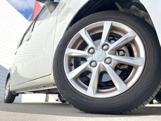 �y����14�C���`�A���~�z�C�[���z�O�ςɃ}�b�`���������A���~�z�C�[���𑕒����Ă���܂��B�e��ЊO�A���~�z�C�[����A�X�^�b�h���X�^�C�����戵�����Ă���܂��B���񂲑��k����������