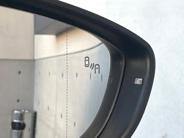 ���u���C���h�A�V�X�g�Z���T�[:���p����̎Ԃ����m���A�h���C�o�[���Ԑ��ύX���s���ۂɁA�x�����Ƌ��ɒ��ӂ𑣂��Ă������S�x���@�\�ł�!