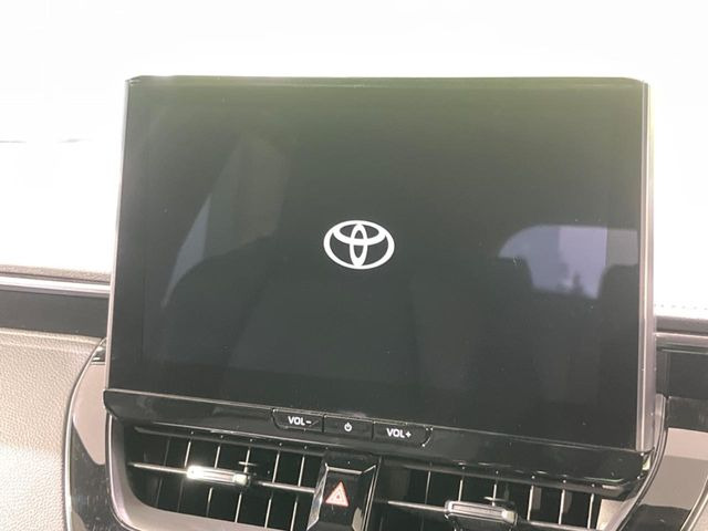 �y10.5�C���` �f�B�X�v���C�I�[�f�B�I�z���ʂ̃f�B�X�v���C��AppleCarPlay��AndroidAuto�����p�\�B�傫�ȉ�ʂŃX�}�z�i�r�A�v���������p���������܂���