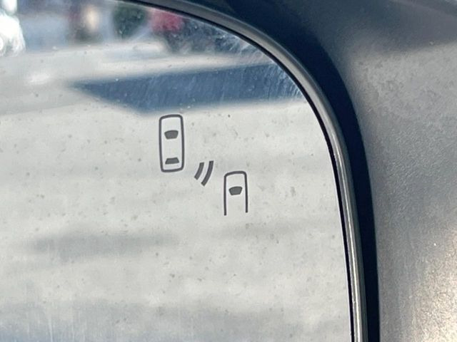 �y�����r�[�N���f�B�e�B�N�V�����z���s���A�h�A�~���[�̎��p�ɂȂ�₷���ӏ��Ɍ㑱�Ԃ��ڋ߂���ƃT�C�h�~���[�t�߂Ɍx����\���A�h���C�o�[�ɒ��ӊ��N�ƁA����̍ۂ̓n���h��������A�V�X�g�����܂��B