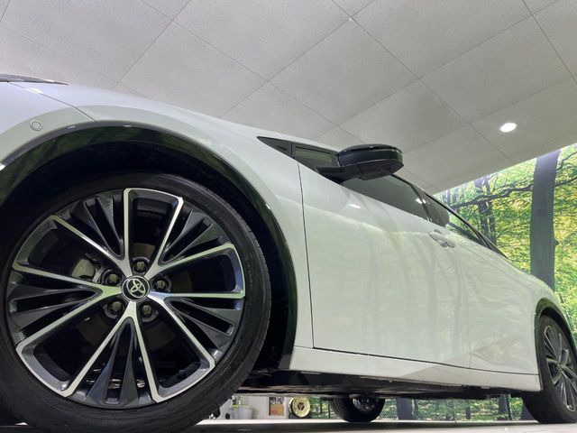 �y�O���[�h��p����19�C���`�A���~�z�C�[���z�f�U�C�����̍��������A���~�z�C�[���𑕒����Ă���܂��B�e��ЊO�A���~�z�C�[����A�X�^�b�h���X�^�C�����戵�����Ă���܂��B���񂲑��k����������