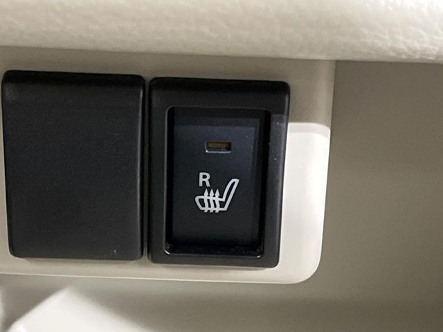 �y�V�[�g�q�[�^�[�z�������ɏd�󂷂�V�[�g�q�[�^�[!�G�A�R����葁�����܂��Ă����̂Ŋ�����̐l�����S�ł��ˁ�G�A�R���̉����͊������邩����A�Ƃ������ɂ����������߂ł��B