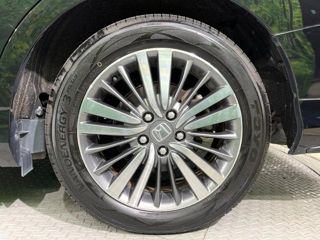 �y����17�C���`�A���~�z�C�[���z�O�ςɃ}�b�`���������A���~�z�C�[���𑕒����Ă���܂��B�e��ЊO�A���~�z�C�[����A�X�^�b�h���X�^�C�����戵�����Ă���܂��B���񂲑��k����������