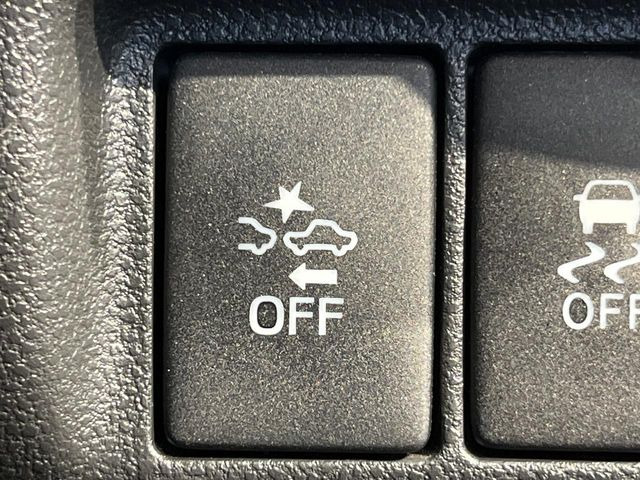 �y�X�}�[�g�A�V�X�g�z���s���ɑO���̎ԗ�����F�����A�Փ˂������Ȏ��͌x��ƃu���[�L�ŏՓˉ���Ɣ�Q�y�����A�V�X�g�B�����S�Ƀh���C�u�����y���݂��������܂��B