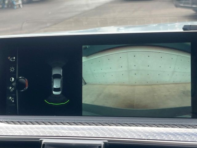 ���o�b�N�J����:�s���Ȓ��Ԃ�����ň��S!���[���A�V�X�g�t���Ȃ̂ŋ����ӏ��ł̒��Ԃ����N���N�ł�!