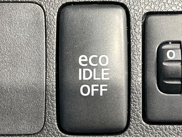 �y�A�C�h�����O�X�g�b�v�z�ԐM����a�؂Œ�Ԃ����ۂɃG���W�����~���A���ʂȔR���̏����}���܂��B�R��������ی�ɂȂ���@�\��G���W���̓u���[�L�𗣂��΍Ďn�����܂��B