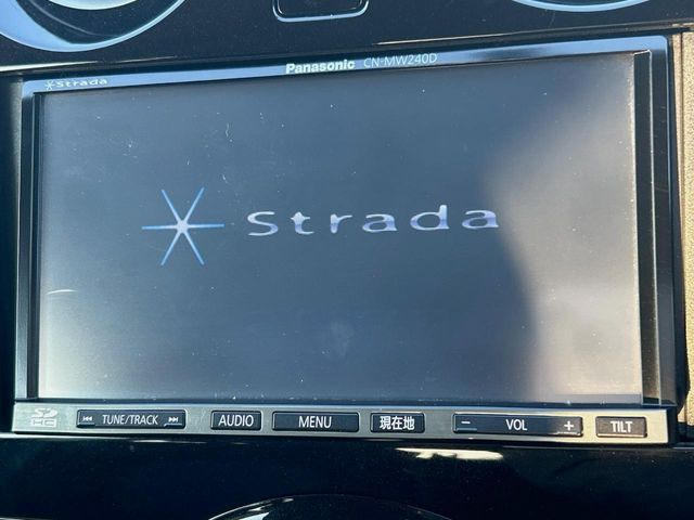 �y�i�r�Q�[�V�����z�g���₷���i�r�ŖړI�n�܂ł�������ē����Ă���܂��B�e��I�[�f�B�I�Đ��@�\���[�����Ă���A���Ԃ̉^�]������Ɋy�����Ȃ�܂�!!