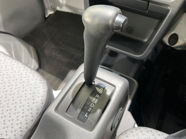 ���S�̍Œ�10�N�E���s�������ۏ�(�L��)�����p�ӁB�ۏؓ��e���[���͂������A�����_��&�I�C��������A�N�����x�̑S���E24���ԃ��[�h�T�[�r�X���t�т���Ă���܂��̂ł����S�������B