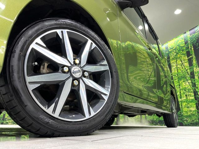 �y����15�C���`�A���~�z�C�[���z�O�ςɃ}�b�`���������A���~�z�C�[���𑕒����Ă���܂��B�e��ЊO�A���~�z�C�[����A�X�^�b�h���X�^�C�����戵�����Ă���܂��B���񂲑��k����������