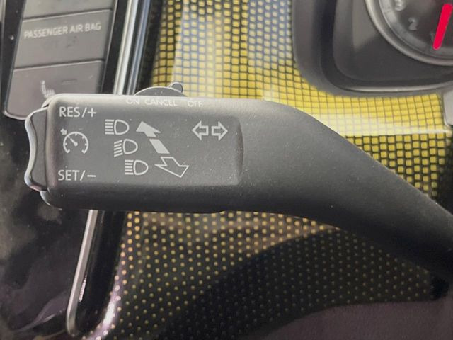 ���I�[�g�N���[�Y�R���g���[��:�������H�⎩���Ԑ�p���H���ɂāA�葬���q���\�ƂȂ�֗��ȋ@�\�ł��B�������ړ��̍ۂł����ɂ����֗��ɂ��g�����������܂���