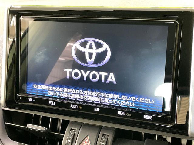 �y����9�C���`�i�r�z�l�C�̏����i�r�𑕔����Ă���܂��B�i�r�̎g���₷���͂������A�I�[�f�B�I�@�\���[��!�L�����v�◷�s�͂������A�ʋ΂┃�����ȂǕ��i�̃h���C�u���y�����Ȃ�͂���