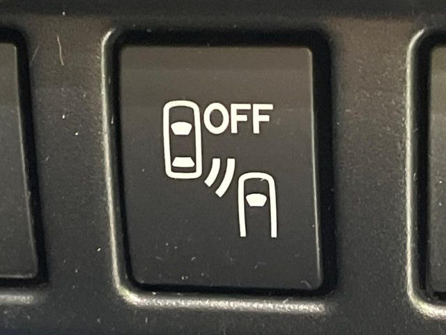 �y�����r�[�N���f�B�e�B�N�V�����z���s���A�h�A�~���[�̎��p�ɂȂ�₷���ӏ��Ɍ㑱�Ԃ��ڋ߂���ƃT�C�h�~���[�t�߂Ɍx����\���A�h���C�o�[�ɒ��ӊ��N�ƁA����̍ۂ̓n���h��������A�V�X�g�����܂��B