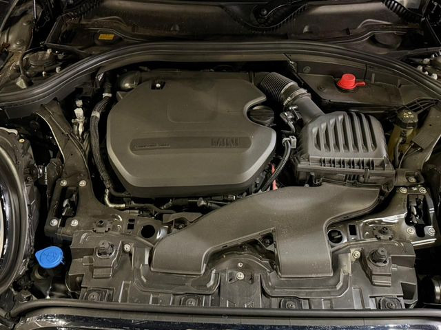 �����X�ł́A�e���[�J�[�̐�p�f�f�e�X�^�[�𓱓��B���Ǝ��i�����e�N�j�J���X�^�b�t���풓���Ă���܂��̂ŁA������̍ۂɂ����S���Ă����p���������܂��B