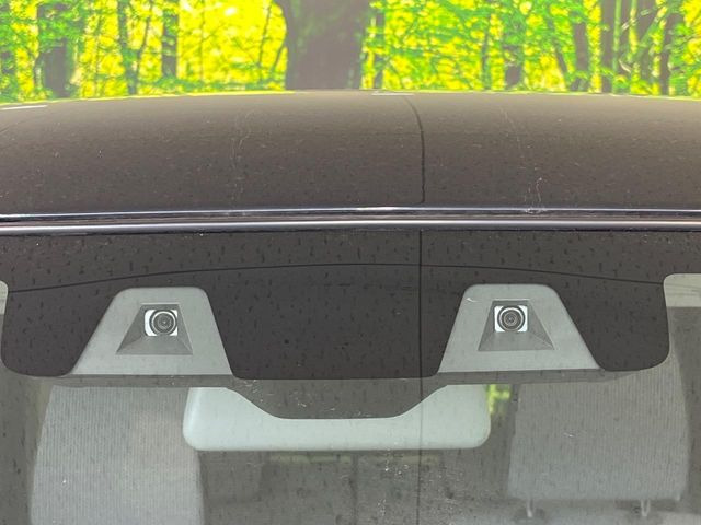 【スズキ セーフティサポート】走行中に前方の車両等を認識し、衝突しそうな時は警報とブレーキで衝突回避と被害軽減をアシスト。より安全にドライブをお楽しみいただけます。