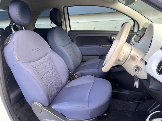 ���O��:�������Ƃ����h���C�o�[�X�y�[�X�ŁA�����Ԃ̉^�]�ł����K�ɂ��߂������������܂��B