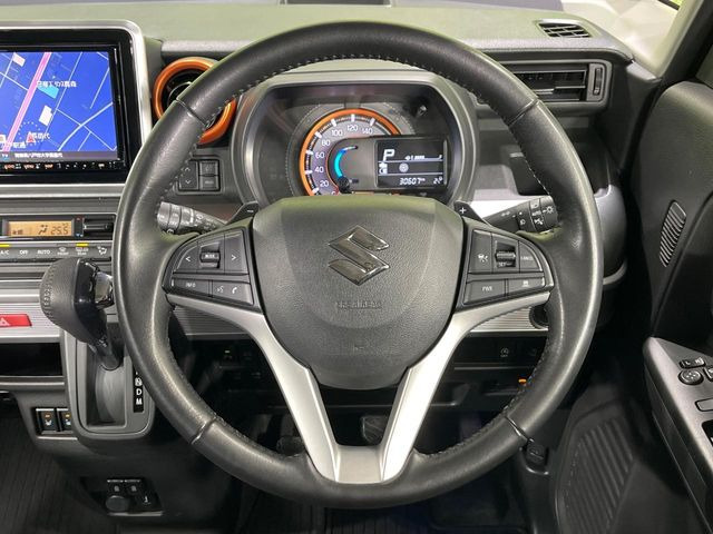 �y�X�e�A�����O�X�C�b�`�z�^�]���A�O������ڐ������炷���ƂȂ��A�I�[�f�B�I���̑��삪�\�ȕ֗��@�\!���S&���K�ȃh���C�u�����o���Ă���܂���