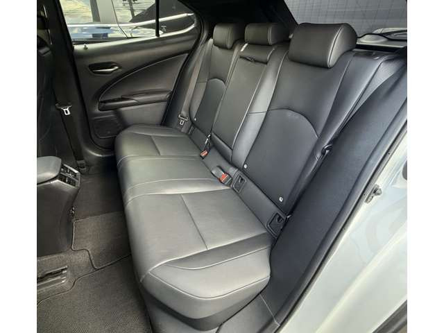 �����Ō��Ԃ����ɗ��鎖���o���Ȃ����q�l�͂����k���������܂����C�ɂȂ镔���͎ʐ^��������v���܂���