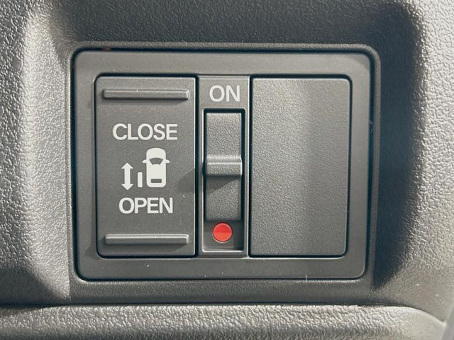 �y�p���[�X���C�h�h�A�z�X�}�[�g�L�[��^�]�Ȃ̃X�C�b�`�ŃX���C�h�h�A�̊J���\���d��������͂����ăh�A���J����K�v�������A���������q�l�ł��A�d���ו��������Ă��鎞�����N�ɊJ���߂ł��܂���