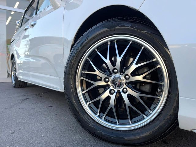 �y17�C���`�A���~�z�C�[���z�O�ςɃ}�b�`�����A���~�z�C�[���𑕒����Ă���܂��B�e��A���~�z�C�[����A�X�^�b�h���X�^�C�����戵�����Ă���܂��B���񂲑��k����������