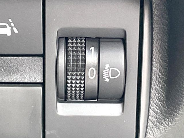 �y�w�b�h���C�g���x���C�U�[�z���D�݂̍����Ƀw�b�h���C�g�𒲐����\����̉^�]�������S�ɂȂ�܂�!