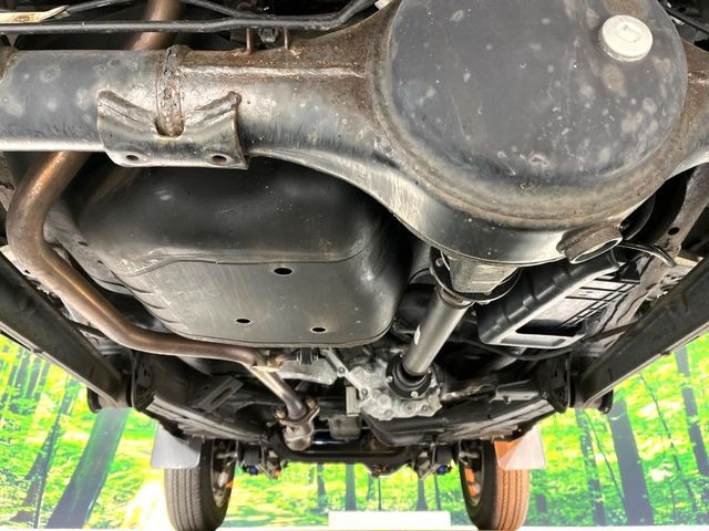 下回りがきれいなうちに、防錆加工の施工がオススメ。降雪地域はもちろん、沿岸部にお住いの方や、趣味でマリン・ウィンタースポーツをされる方にご好評いただいております。