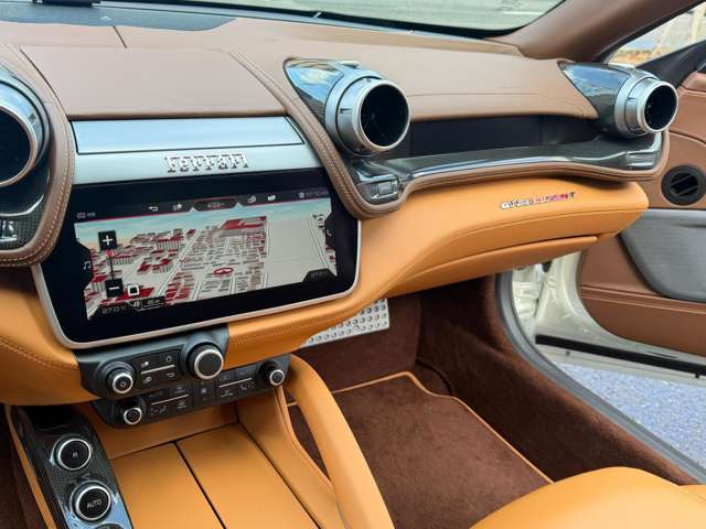 �����^�b�`�p�l���i�r�E�u���[�g�D�[�X�EUSB�EETC�B