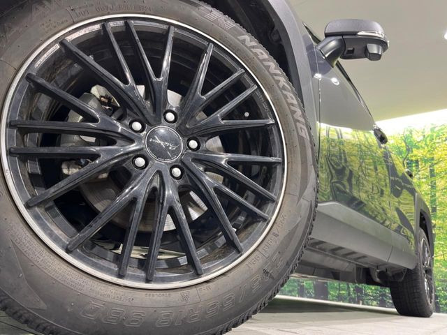 �y18�C���`�A���~�z�C�[���z�O�ςɃ}�b�`�����A���~�z�C�[���𑕒����Ă���܂��B�e��A���~�z�C�[����A�X�^�b�h���X�^�C�����戵�����Ă���܂��B���񂲑��k����������