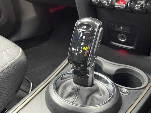 ��MT���[�h�t��AT:�ʏ�͎����ł����Ȃ���ϑ�(�M�A�`�F���W)���h���C�o�[�̑���ɂ���ĈӐ}�I�ɕς�����V�X�e���ł��B����w���i�̃h���C�u�����y���݂��������܂�!