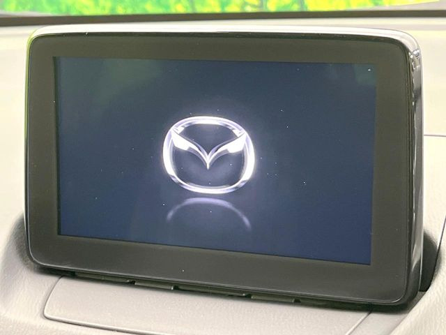 �y�}�c�_�R�l�N�g�i�r�z�ԓ��̕��͋C�Ƀ}�b�`������̌^�^�C�v�̃i�r�B�e����q�ݒ��Bluetooth�Đ����A�l�X�ȋ@�\���y���߂܂��B�����I�ȃ_�C�������삪�\�ŁA�g��������ǍD�ł��B