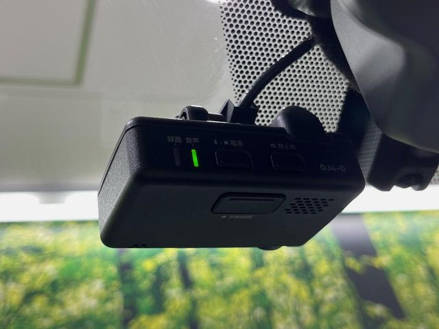 �y�h���C�u���R�[�_�[�z���S�E���S�ȃJ�[���C�t�ɕK�{�̃h���C�u���R�[�_�[�𑕔�!���s���͂������A������^�]�⎖�̂ɑ��������ۂ̏󋵂��f���ŋL�^���A����̃��X�N�ɔ����܂��B