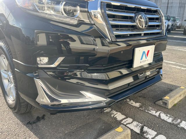 【モデリスタエアロ】人気のモデリスタエアロを装着!クルマの外観がよりスタイリッシュになり、街中で存在感あふれる1台に♪将来買い替える時にもリセールに影響しやすく、価値ある人気の装備です!