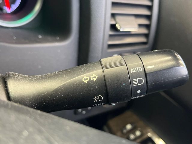 �y�I�[�g���C�g�z����̖��邳�ɉ����Ď����Ńw�b�h���C�g�̓_���E�������ł���@�\�ł�!���C�g�̕t���Y��E�����Y��Ȃǂ������Ȃ�A�J�̓���[���̑��s�����S!�g���l���ʉߎ����֗��ł���