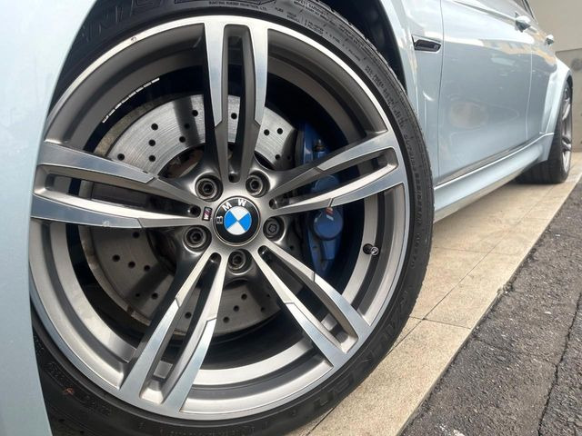 ������19�C���`�A���~�z�C�[��:�A���ԂȂ�ł͂̑�z����������x����z�C�[���Ƒ����ł�!���{�Ԃ̑���Ɋ���Ă�����ɂ����Б̊����Ē����������������x���ł܂Ƃ܂��Ă��܂�!