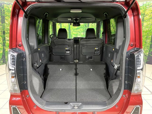 ���i�̂���������ʋ΁A���}���ɏ\���ȉ׎��X�y�[�X���m�ۂ��Ă���܂��B�Z�J���h�V�[�g��|���ƁA�傫�ȉו��̐ύڂ��\�ł���