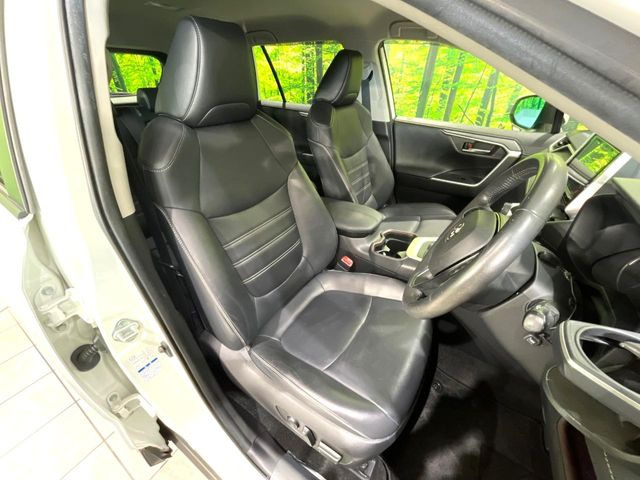 �y���烌�U�[�V�[�g�z����̂ӂ���肪�e�ՂŃ����e�i���X�����ȒP�ȁA�@�\���ɗD��鍇����v���̗p�����㎿�ȃV�[�g�ł��B����S�n���悭�A���������ӂ��S�n�ǂ��ԓ���Ԃ����o���Ă���܂��B