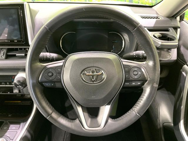 �y�����v�����X�e�A�����O�z�㎿�Ȋv���g�p���邱�ƂŁA��ɂ����������݂ƂĂ��^�]���₷���n���h���ł���