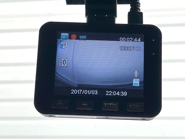 �y�h���C�u���R�[�_�[�z�h���C�u���R�[�_�[����!���s���͂������A������^�]�⎖�̂ɑ��������ہA�f���ŋL�^���A����̃��X�N�ɔ����܂��B���L�^�pSD�J�[�h�͂��q�l�����g�ł��������������K�v������܂��B