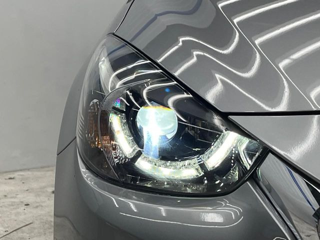 �yLED�w�b�h���C�g�z���V����ԑ��s�����ǍD�Ȏ��E���m�ۂ����S���ĉ^�]�ł��鍂�P�xLED�w�b�h���C�g�𑕔�!�_�����x�������A����d�͂��}�����Ă��܂��B