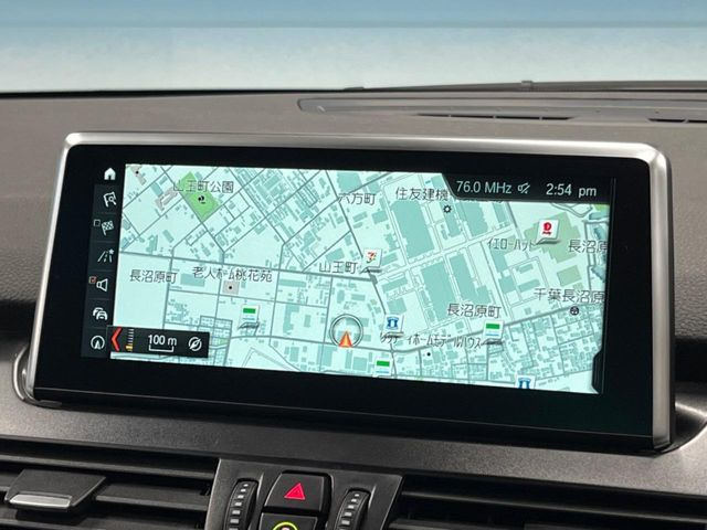 �������i�r:��̊��̂���i�r�́A����������ԓ������o���Ă���܂��B�I�[�f�B�I�@�\���[�����Ă���܂��̂ŁA�^�]�����y���߂܂���