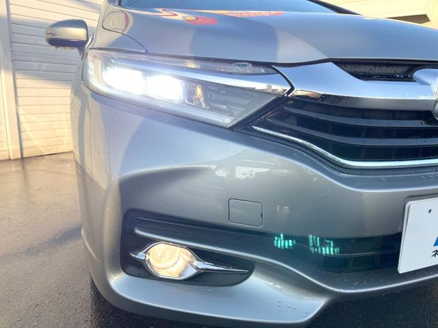 �yLED�w�b�h���C�g�z���V����ԑ��s�����ǍD�Ȏ��E���m�ۂ����S���ĉ^�]�ł��鍂�P�xLED�w�b�h���C�g�𑕔�!�_�����x�������A����d�͂��}�����Ă��܂��B