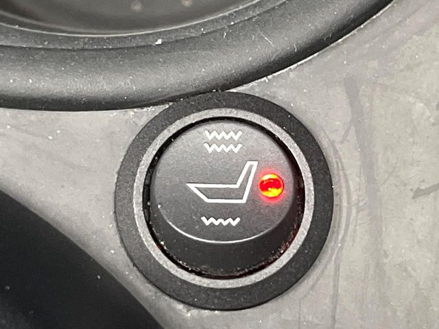 ���t�����g�V�[�g�q�[�e�B���O:�^�]�ȁE����ȋ��ɎO�i�K�Œ��߂��\�ȃV�[�g�q�[�^�[�𑕔����Ă���܂��B�G�߂��킸���K�ɂ��g�p���������܂��B