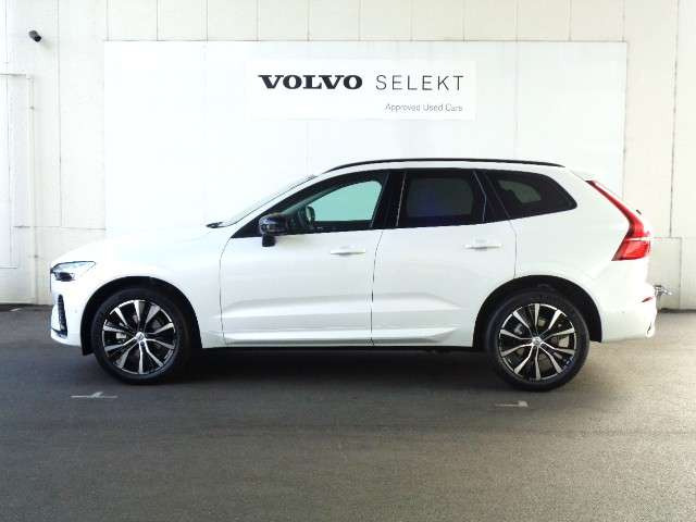 XC60ウルトラ B5 AWD ダークエディション 4WD