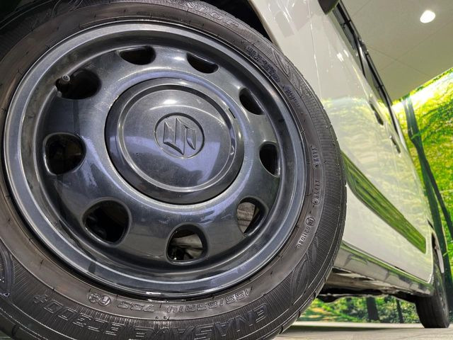 �y����14�C���`�A���~�z�C�[���z�O�ςɃ}�b�`���������A���~�z�C�[���𑕒����Ă���܂��B�e��ЊO�A���~�z�C�[����A�X�^�b�h���X�^�C�����戵�����Ă���܂��B���񂲑��k����������