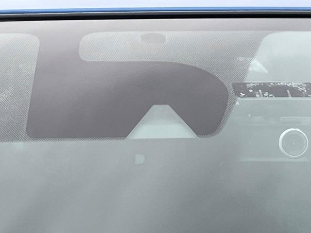 �y�G�}�[�W�F���V�[�u���[�L�z���s���ɑO���̎ԗ�����F�����A�Փ˂������Ȏ��͌x��ƃu���[�L�ŏՓˉ���Ɣ�Q�y�����A�V�X�g�B�����S�Ƀh���C�u�����y���݂��������܂��B