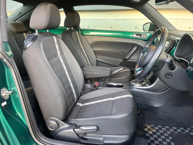 ���O��:�������Ƃ����h���C�o�[�X�y�[�X�ŁA�����Ԃ̉^�]�ł����K�ɂ��߂������������܂��B