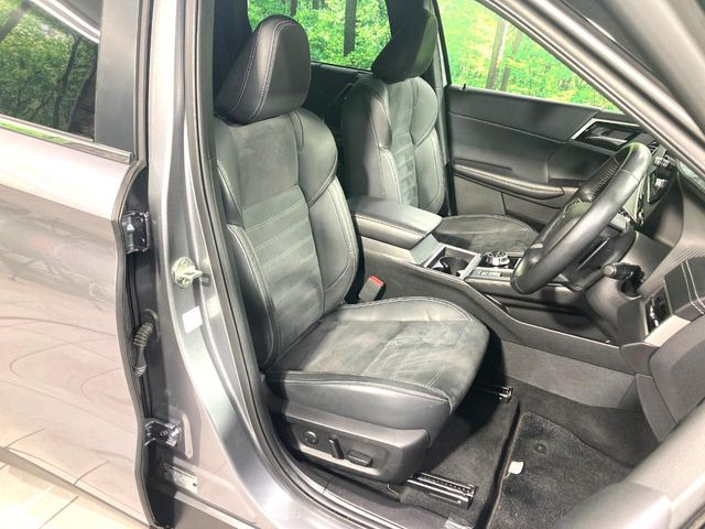 �y�n�[�t���U�[�V�[�g�z�������ƍ���S�n�𗼗������l�C�̃V�[�g���w�ʁE���ʂ̃t�@�u���b�N�f�ނ́A�ʋC���̗ǂ��⊊��ɂ����ɗD��Ă��܂��B�C���╞���ɍ��E���ꂸ���K�ɂ���肢�������܂��B