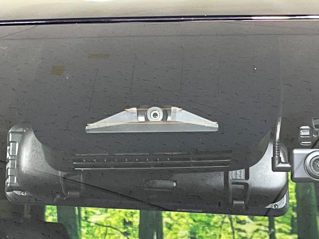 �y�g���^�Z�[�t�e�B�Z���X�z���s���ɑO���̎ԗ�����F�����A�Փ˂������Ȏ��͌x��ƃu���[�L�ŏՓˉ���Ɣ�Q�y�����A�V�X�g�B�����S�Ƀh���C�u�����y���݂��������܂��B