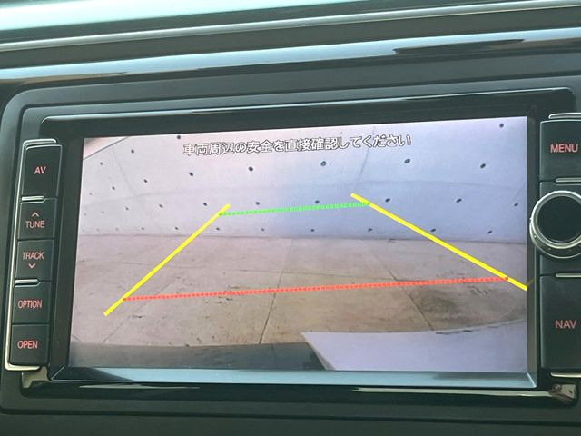 ���o�b�N�J�����ň��S�m�F���ł��܂��B���Ԃ����ȕ��ɂ��I�X�X���ȕ֗��@�\�ł��B