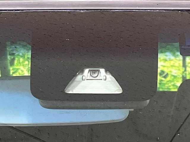 �y�X�}�[�g�A�V�X�g2�z���s���ɑO���̎ԗ�����F�����A�Փ˂������Ȏ��͌x��ƃu���[�L�ŏՓˉ���Ɣ�Q�y�����A�V�X�g�B�����S�Ƀh���C�u�����y���݂��������܂��B