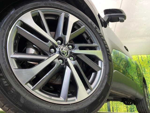 �y����18�C���`�A���~�z�C�[���z�O�ςɃ}�b�`���������A���~�z�C�[���𑕒����Ă���܂��B�e��ЊO�A���~�z�C�[����A�X�^�b�h���X�^�C�����戵�����Ă���܂��B���񂲑��k����������